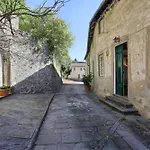The Monastery Apartmán