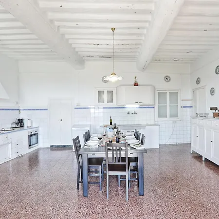 Appartement The Monastery Capannori